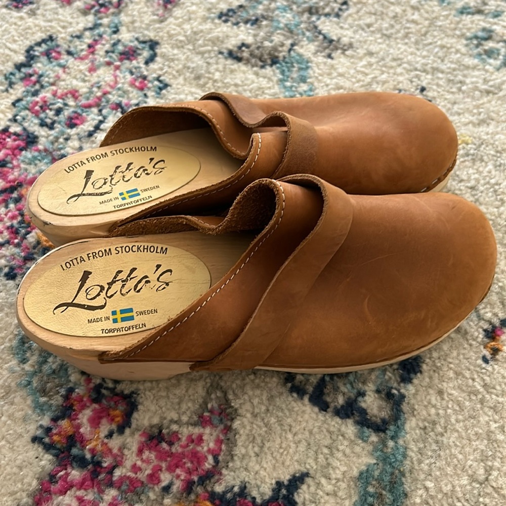 Lotta’s Swedish Brown Clogs Size 6.5